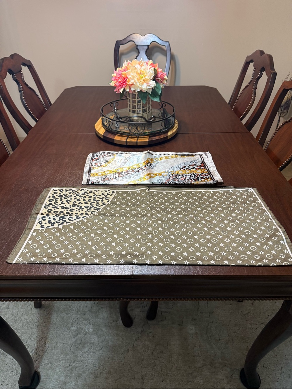 Fashion scarves size, large and medium